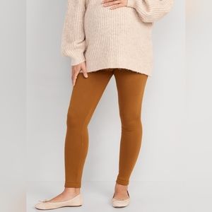 Bundle of 4 pairs of maternity leggings (3 XL Old Navy, 1 L Time and True)